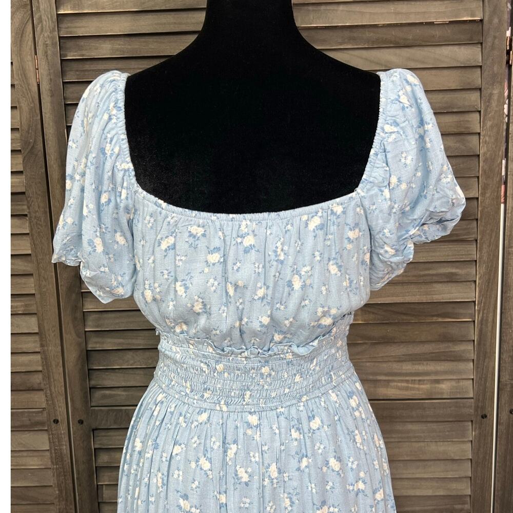 Altar'd State Blue Floral Maxi Dress Peekaboo Cutout Smocked Medium NWOT - Picture 5 of 8
